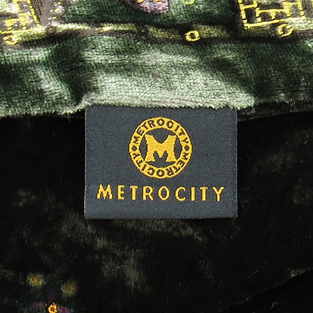 Metrocity(��Ʈ�ν�Ƽ) �� ���̿� ȥ�� ���÷� �̹���4 - ���̺��� �߰���ǰ