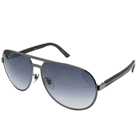 ����  ���۶�