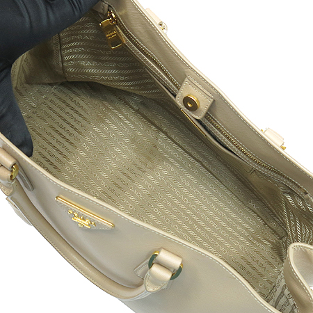 Prada(�����) BN1844 ������ �÷� ���ǾƳ� ���� ��Ʈ�� �̹���6 - ���̺��� �߰���ǰ