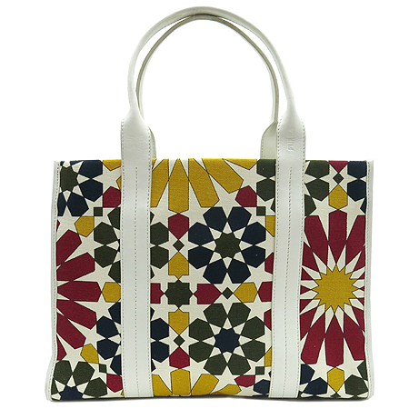 �Ƕ�  ��Ʈ��