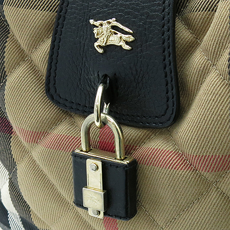 Burberry(������) Burberry(������) HBA004 ���μ� üũ �к긯 ���� ȣ�� ����� �̹���3 - ���̺��� �߰���ǰ