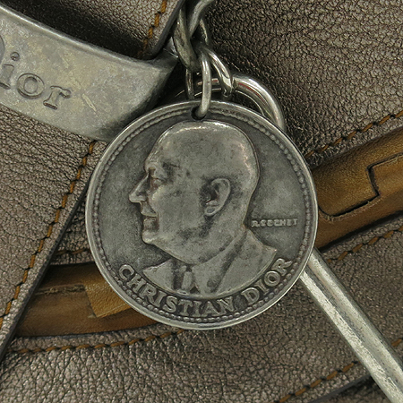 Dior(ũ����î���) WAC44929 ������ ��Ƽ�� ����� �̹���3 - ���̺��� �߰���ǰ