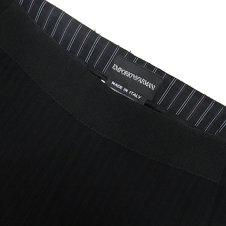 Emporio Armani(�������� �Ƹ�����) �����÷� ���� �̹���3 - ���̺��� �߰���ǰ