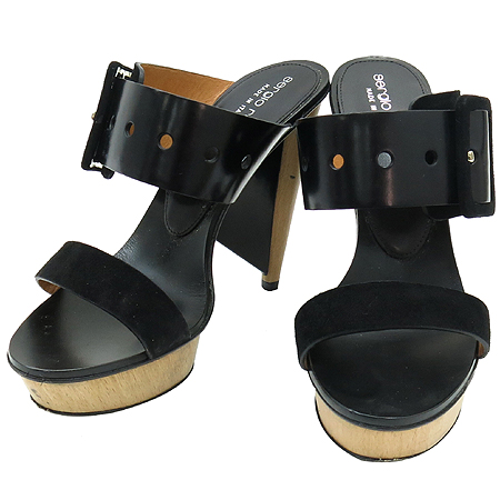 ���������ν�  ����