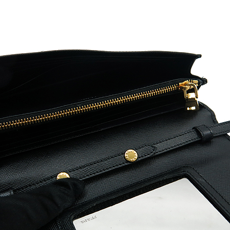 Prada(�����) 1M1361 SAFFIANO METAL NERO ���ǾƳ� ���� ����ΰ� Ŭ��ġ ���� ũ�ν��� �̹���5 - ���̺��� �߰���ǰ