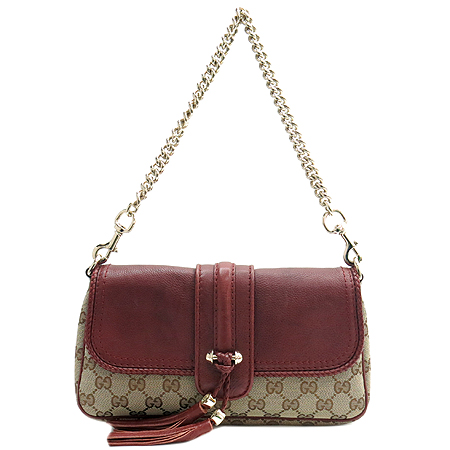 ����  �����