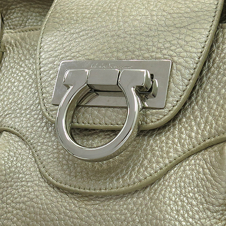 Ferragamo(��󰡸�) 21 A049 ���� ��ġ�� ��� ��� ����� ��Ʈ�� �̹���3 - ���̺��� �߰���ǰ
