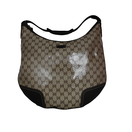 ����  �����