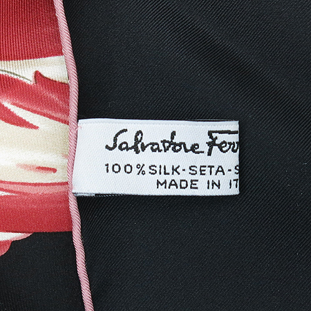 Ferragamo(��󰡸�) 100% ��ũ ��ī�� �̹���5 - ���̺��� �߰���ǰ