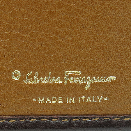 Ferragamo(��󰡸�) 22 6770 ��ũ���� ���� ī�� ȥ�� ��ġ�Ϸΰ� ��Ƽġ ������ �̹���3 - ���̺��� �߰���ǰ