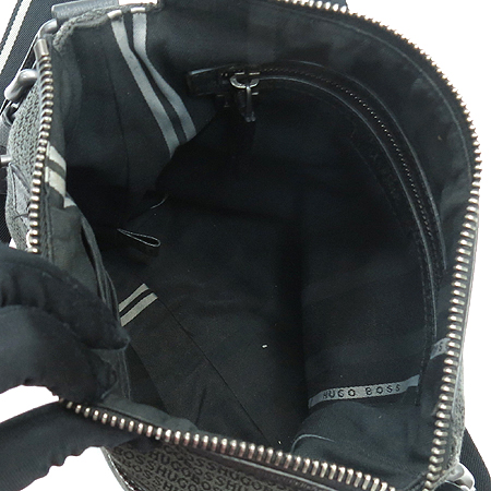 Hugo Boss(�ް�����) �׷��� ���� ������ ũ�ν��� �̹���6 - ���̺��� �߰���ǰ