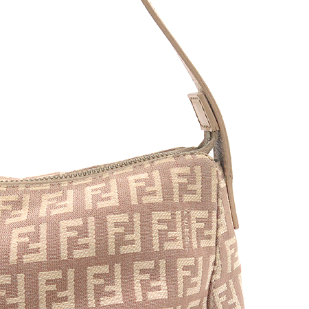 Fendi(���) 8BR444 FF�ΰ� �к긯 ����� �̹���3 - ���̺��� �߰���ǰ