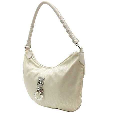 Dior(ũ����î���) ������ø� �ΰ��к긯 ���̺��� ���� ȥ�� ȣ�� ����� �̹���2 - ���̺��� �߰���ǰ