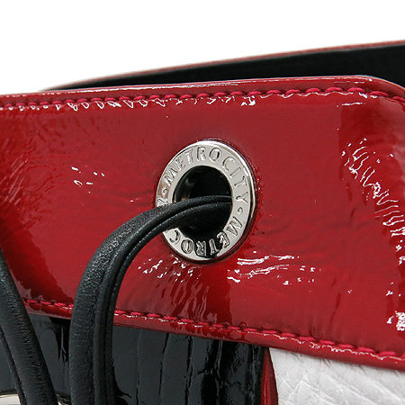 Metrocity(��Ʈ�ν�Ƽ) ���� �ΰ� ��� ���̴�Ʈ Ʈ���� ������ ����� �̹���4 - ���̺��� �߰���ǰ