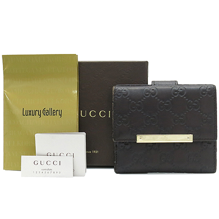 ����  ������