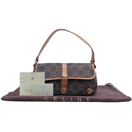 ������  �����