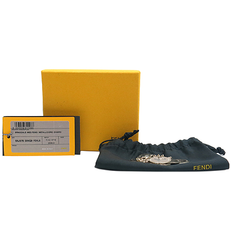 ���  ����