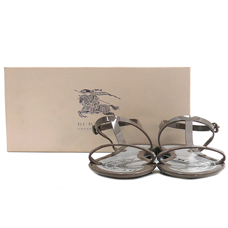 ������  ����