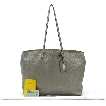 ���  �����