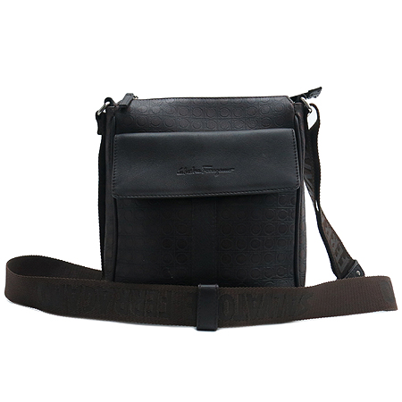 Ferragamo(��󰡸�) 24 8778 ��ġ�� ���� ���� ũ�ν��� [�б�������] �̹���2 - ���̺��� �߰���ǰ