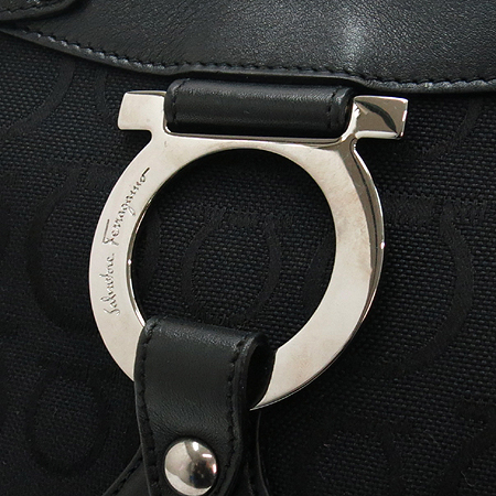 Ferragamo(��󰡸�) 21 6846 ���� ��ġ�� ��� �ڰ��� ��Ʈ�� �̹���4 - ���̺��� �߰���ǰ