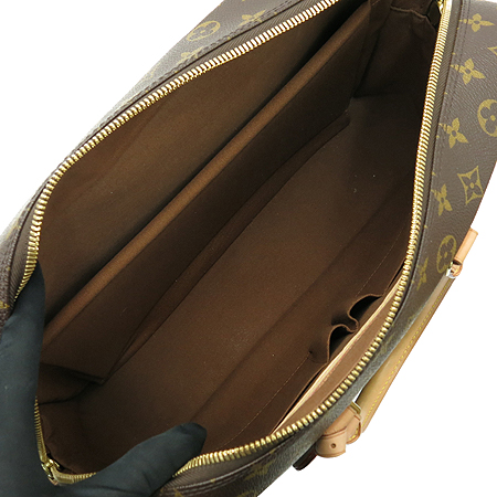 Louis Vuitton(���̺���) M40223 ���׷� ĵ���� ������ ��ť��Ʈ ������ GM ��Ʈ�� + ��� ��Ʈ�� �̹���6 - ���̺��� �߰���ǰ