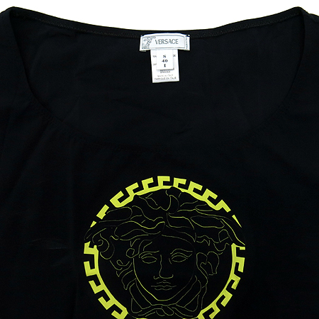 Versace(������ü) ���� �÷� U�� ���� Ƽ �̹���2 - ���̺��� �߰���ǰ