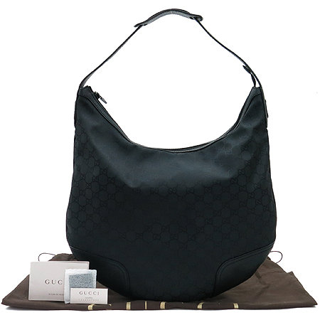 ����  �����