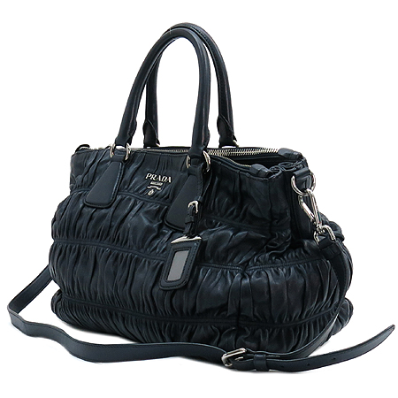 Prada(�����) BL0743 NAPPA GAUFRE BALTICO ���� ������ ��ũ���̺� ����ΰ� 2WAY �̹���3 - ���̺��� �߰���ǰ