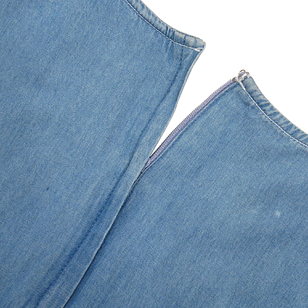 Armani JEANS(�Ƹ����� ����) ���� �μҸ� ���ǽ� �̹���3 - ���̺��� �߰���ǰ