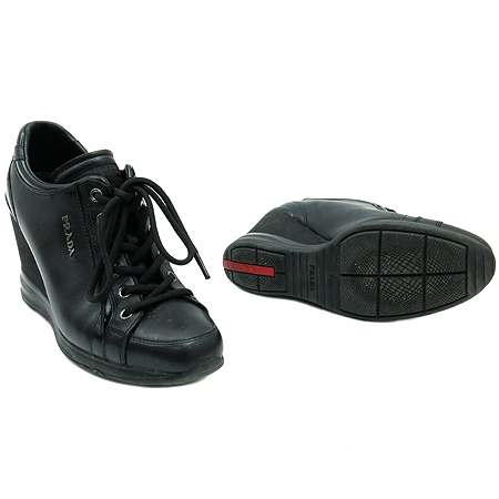 Prada(�����) �ǹ� ��Ż �ΰ� ���� ���� ���� ����Ŀ�� �̹���2 - ���̺��� �߰���ǰ