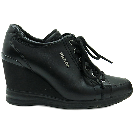 Prada(�����) �ǹ� ��Ż �ΰ� ���� ���� ���� ����Ŀ�� �̹���3 - ���̺��� �߰���ǰ