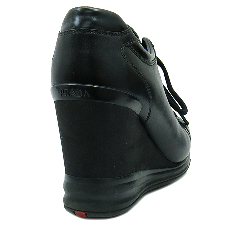 Prada(�����) �ǹ� ��Ż �ΰ� ���� ���� ���� ����Ŀ�� �̹���4 - ���̺��� �߰���ǰ