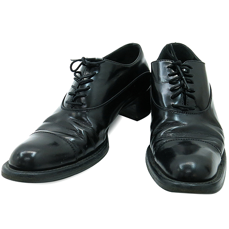 �����  ����