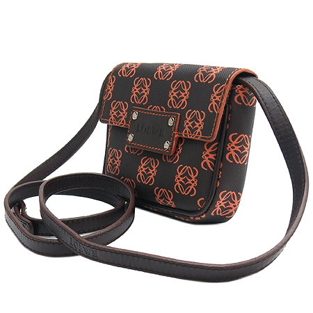 Loewe(�ο���) 240410 �̴� ���� �� ũ�ν��� [��õ��] �̹���3 - ���̺��� �߰���ǰ