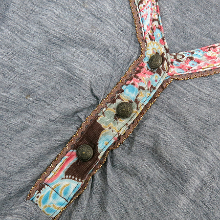 ELLE(����) �׷��� �÷� Ƽ �̹���3 - ���̺��� �߰���ǰ