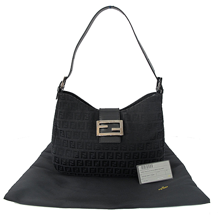 ���  �����