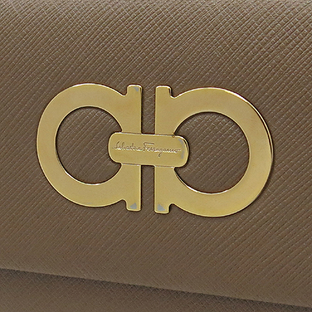 Ferragamo(��󰡸�) 22 7122 ���� ��ġ�� �ΰ� ��� 2�� ������ [��������] �̹���3 - ���̺��� �߰���ǰ