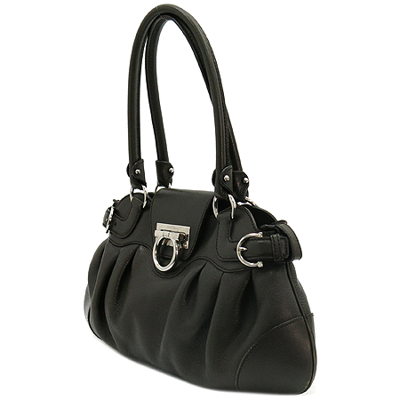 Ferragamo(��󰡸�)  21 6317 īŰ ���� ���� ��ġ�� ��� ��Ʈ�� �̹���3 - ���̺��� �߰���ǰ