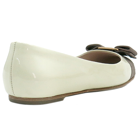 Ferragamo(��󰡸�) VARINA  ��� ��Ż ���̴�Ʈ ���� �÷� ���� �̹���5 - ���̺��� �߰���ǰ