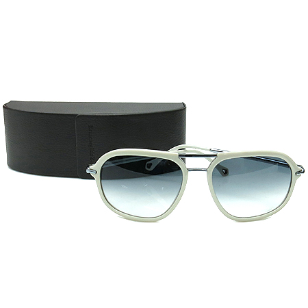 ����  ���۶�