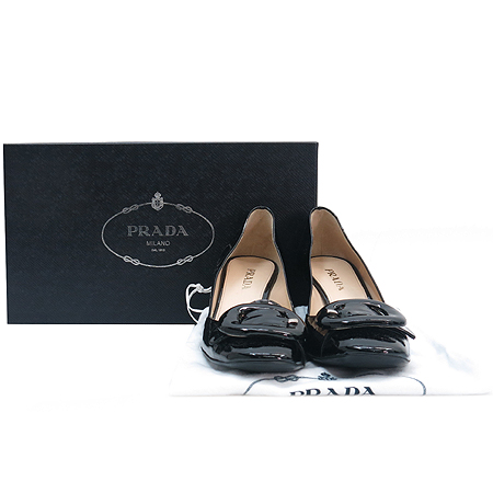 �����  ����