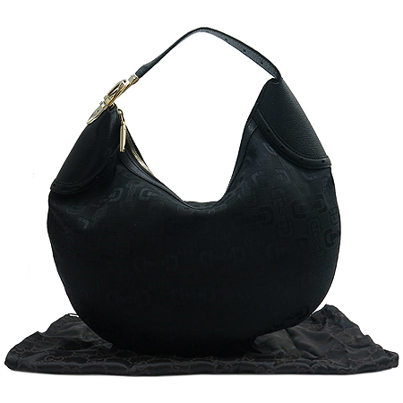 ����  �����