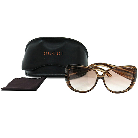 ����  ���۶�