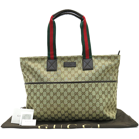 ����  �����