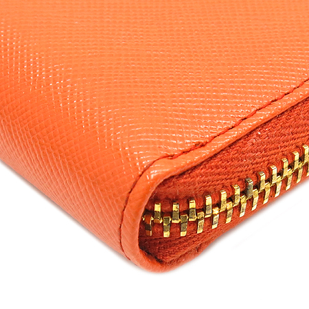 Prada(�����) 1M0268 SAFFIANO METAL ORANGE ���ǾƳ� ��Ż ������ ¤�� ī����� ���� �̹���5 - ���̺��� �߰���ǰ