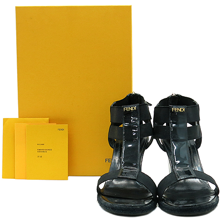 ���  ����