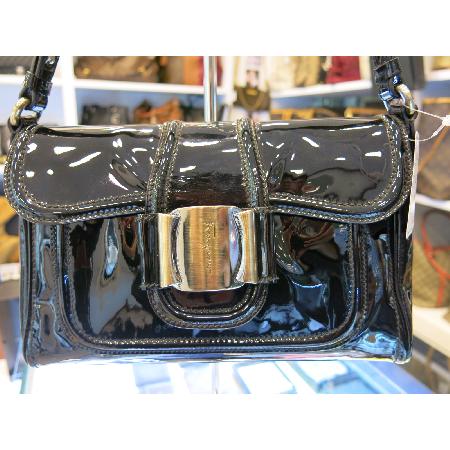 Ferragamo(��󰡸�) ���̴�Ʈ 22-21 B999 ����� �̹���2 - ���̺��� �߰���ǰ