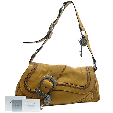 ���  �����