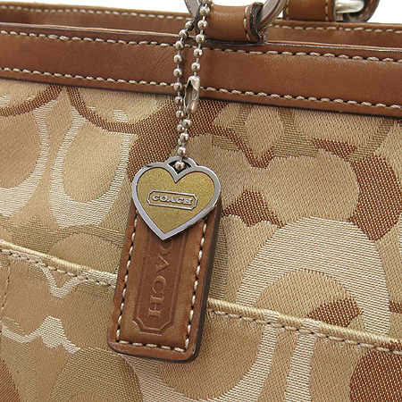 Coach(��ġ) 06429 �ñ׳��� �ڰ��� ���� ���� Ʈ���� ���� ����� + ���̺��Ʈ �̹���5 - ���̺��� �߰���ǰ